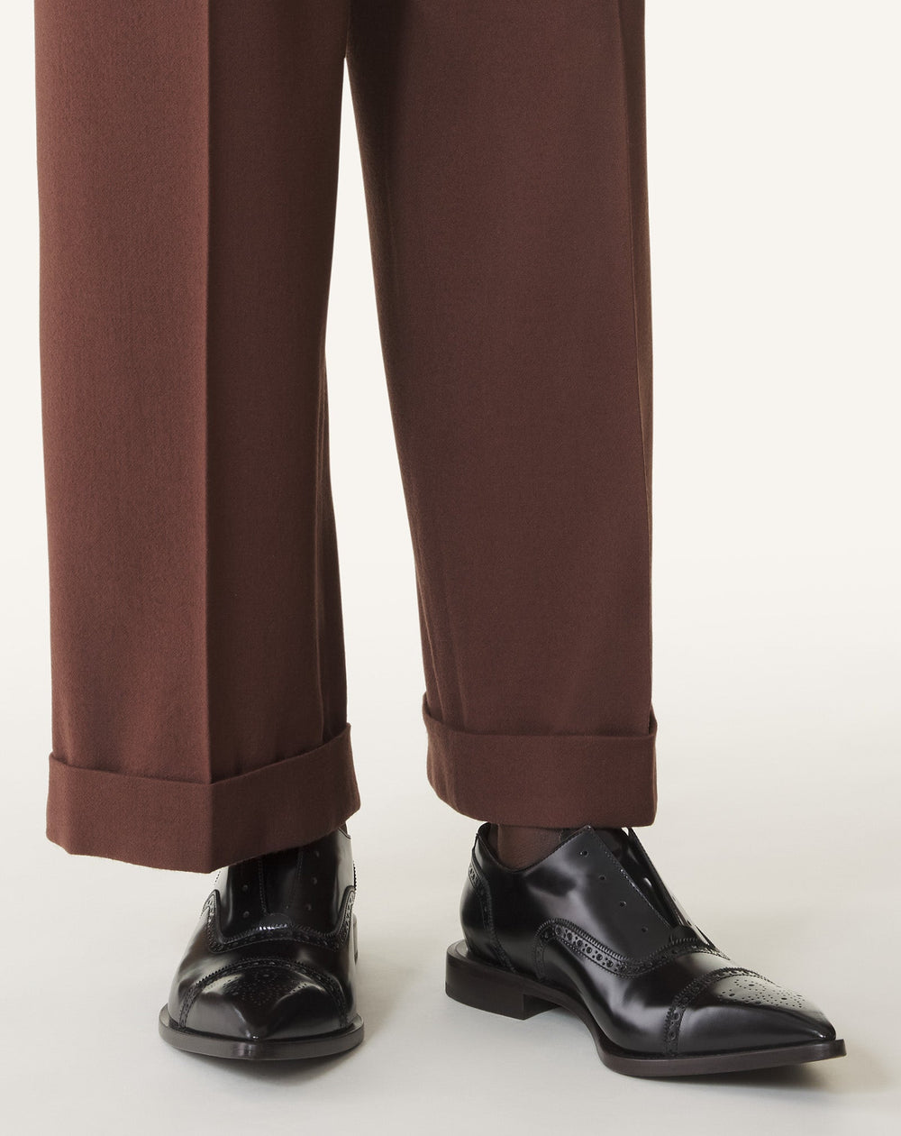 Black Brogue Oxford Shoe In Shiny Leather