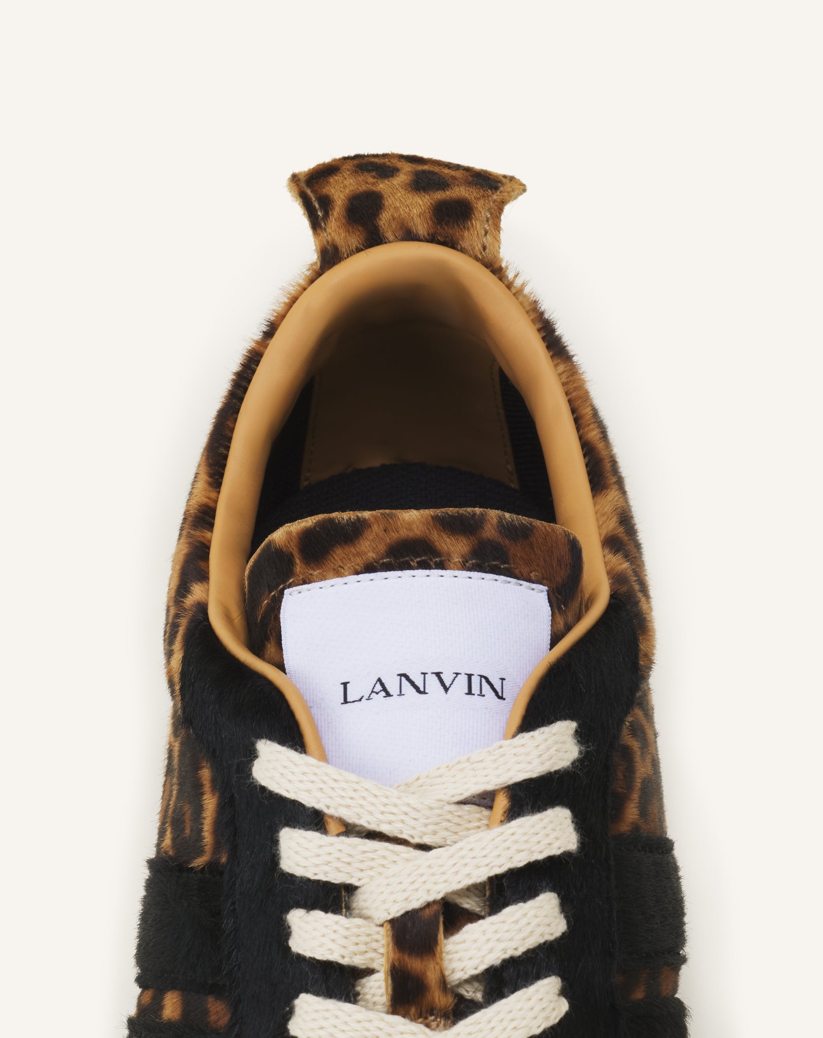 Bumpr Imprimée Leopard En Pony Beige