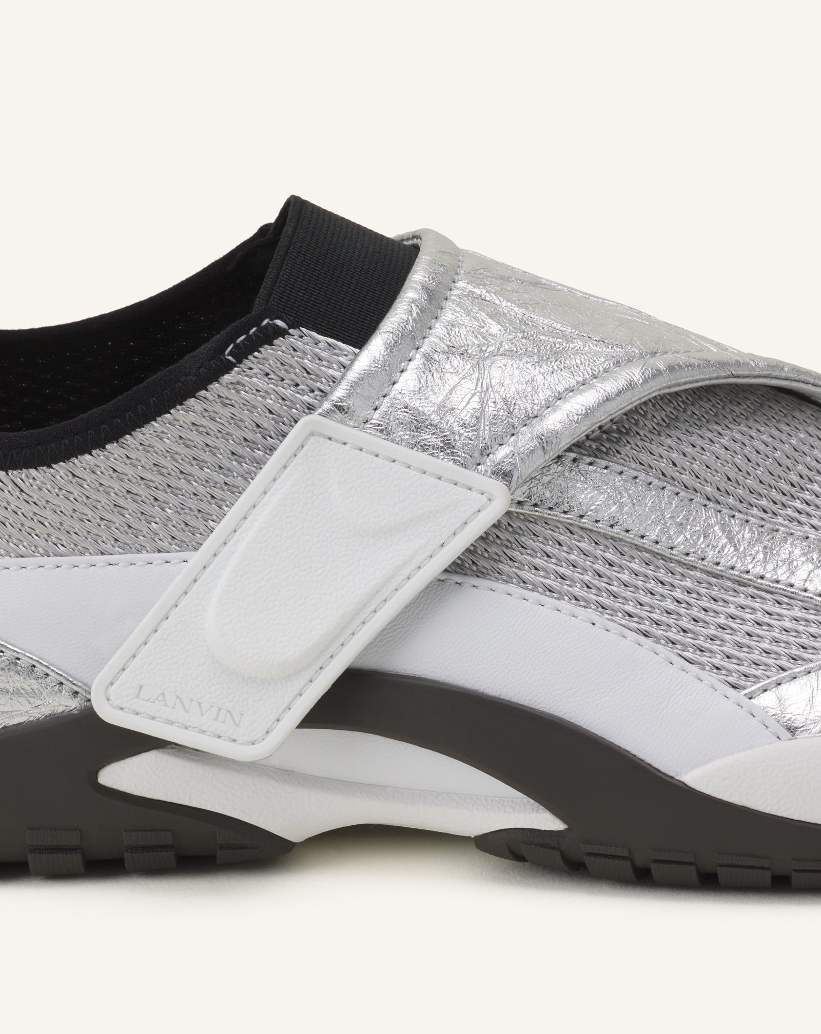 Sneaker Lnv1 En Cuir Metallise Froisse Black