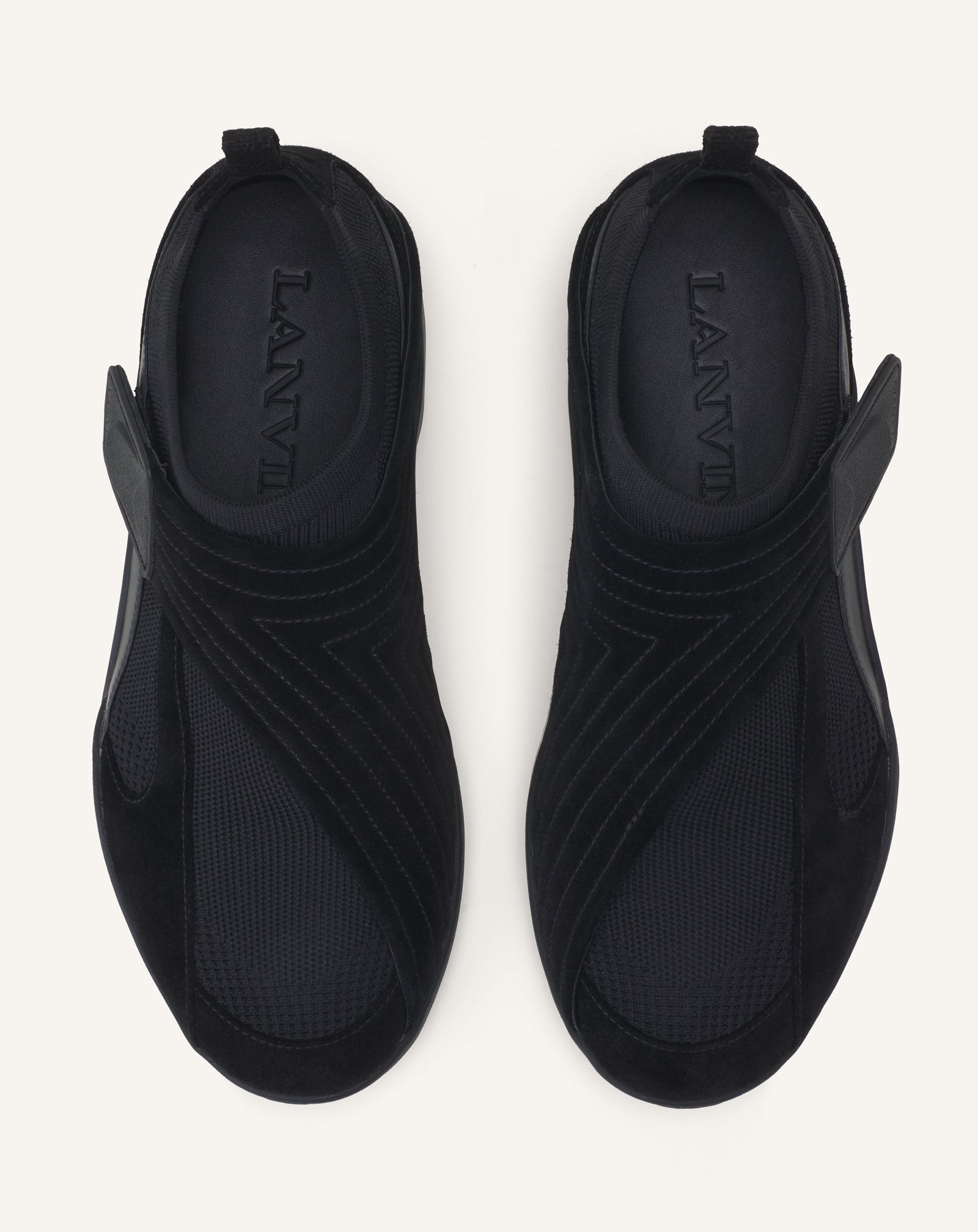 Sneaker Lnv1 En Suede Tricote Black
