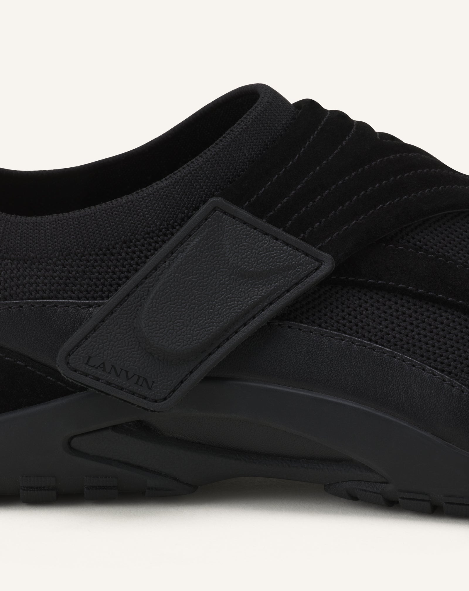 Sneaker Lnv1 En Suede Tricote Black