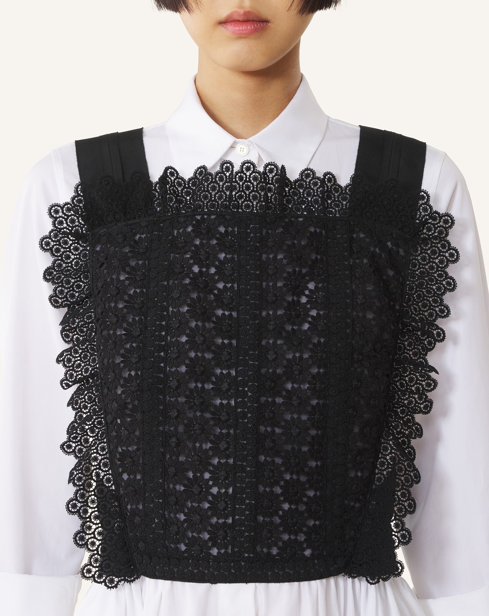 Plastron En Guipure Black