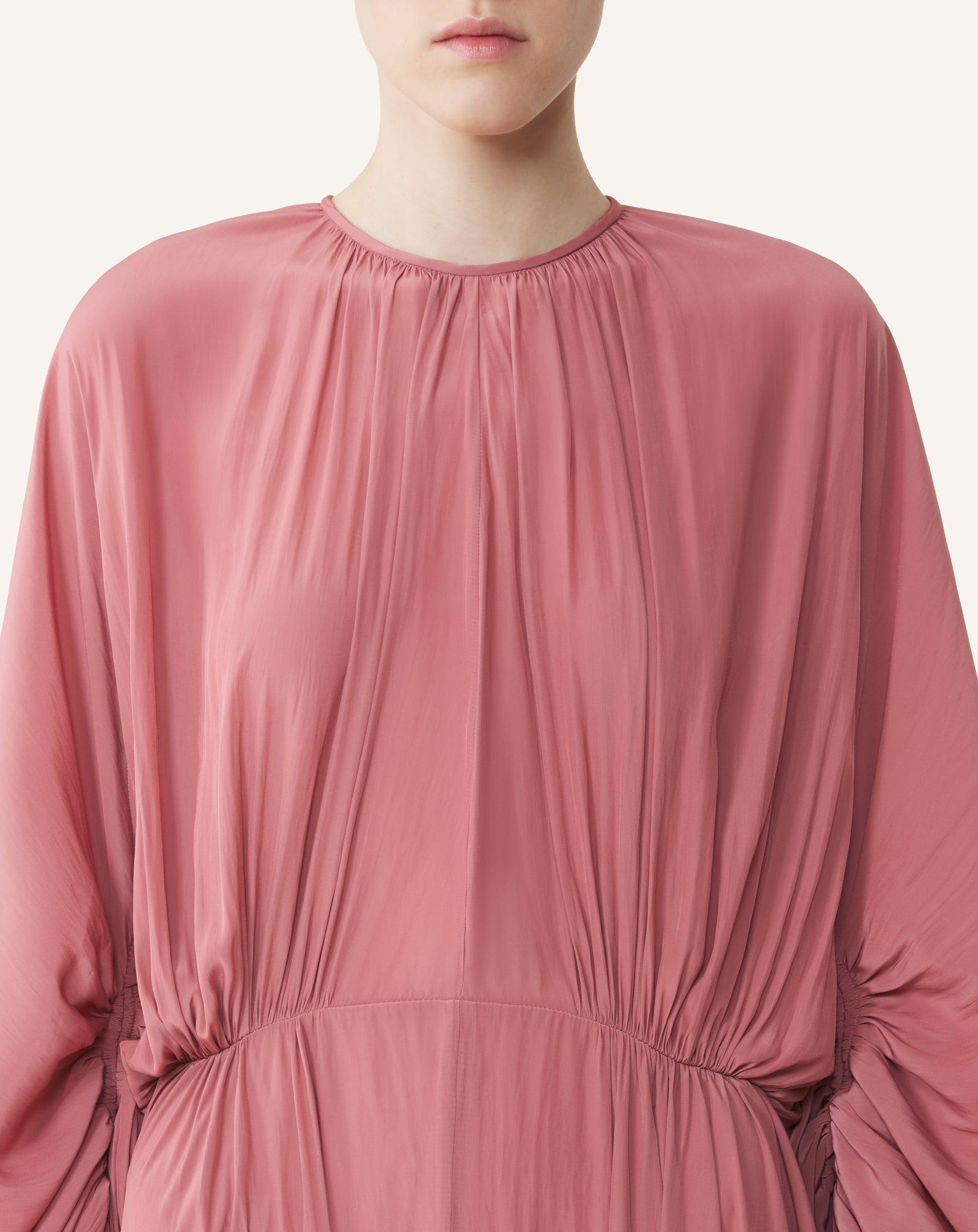 Robe Cintrée En Charmeuse Pink