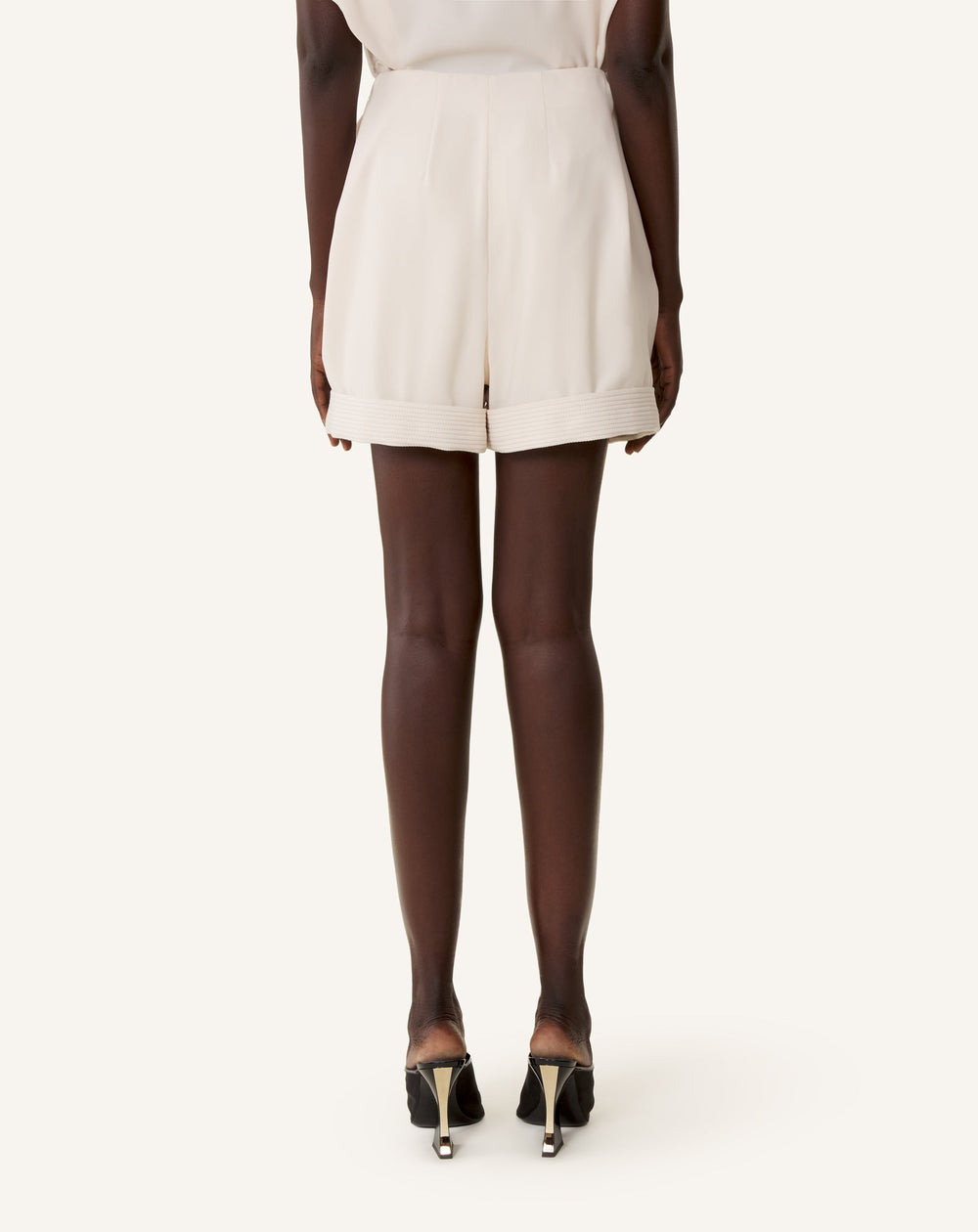Short Plissé En Crêpe White